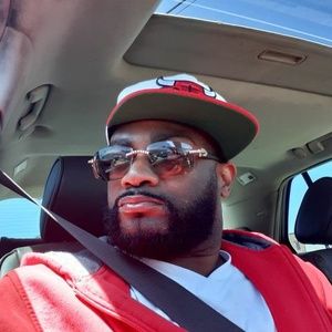 Meet your Posher, Kenneth